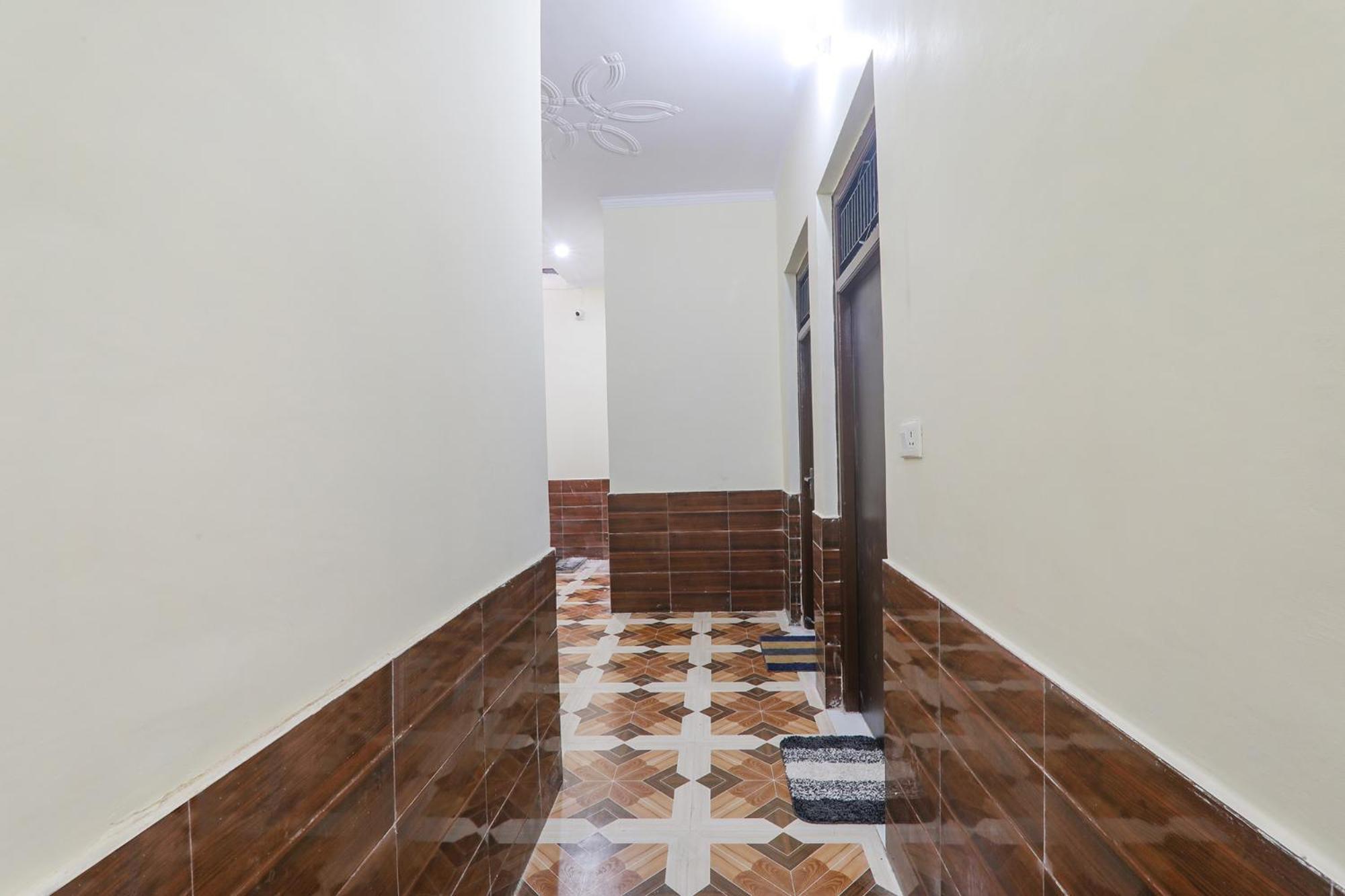 Fabhotel Uma Yugul Ayodhya Buitenkant foto